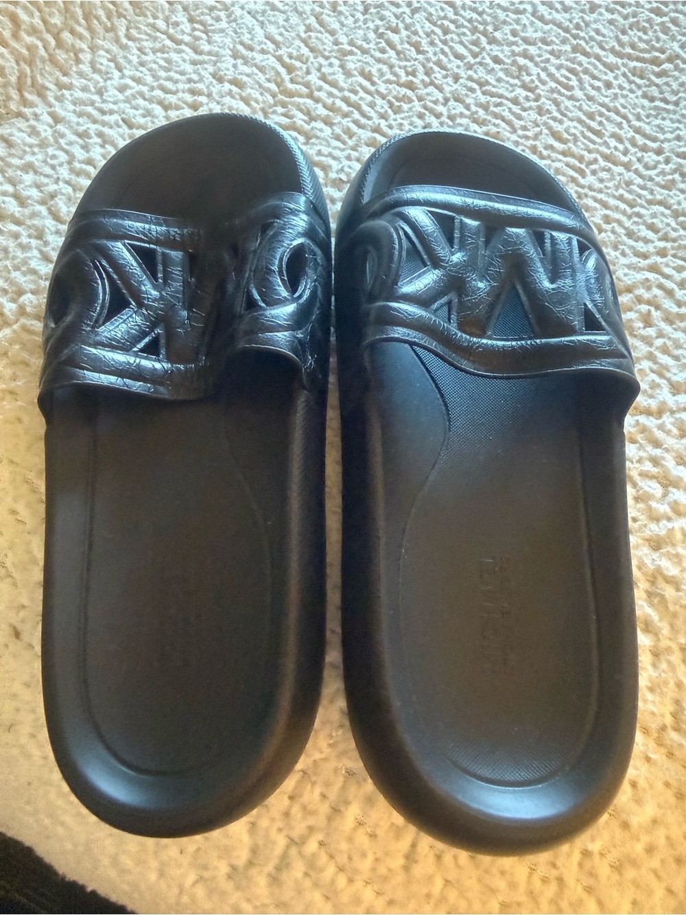 Michael Kors Black womens  Slide Sandals - Comfort Slip-On